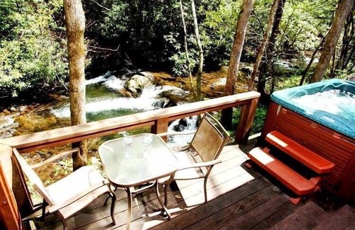 Rocky Grove Cabin | Laurelwood Falls Cabin-A Romantic Creek Side Retreat with Waterfalls