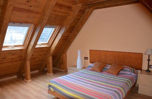 Bossost House | Laurit