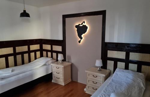 Vestmannaeyjar House | Lava Guesthouse
