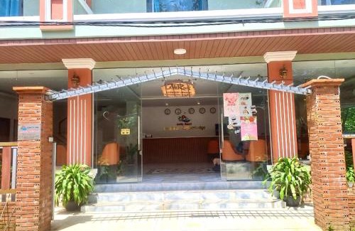 Quan Tom Cabin | Lava Rock Viet Nam Lodge