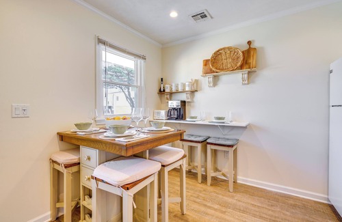 Lavallette Apartment | Lavallette Apartment w/Patio - Walk to the Beach!