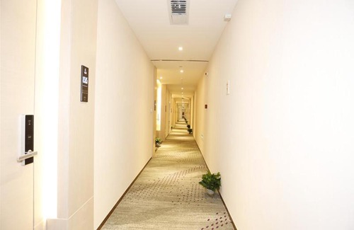 Xuanwu Hotel | Lavande Hotel Beijing West Railway Station South Square