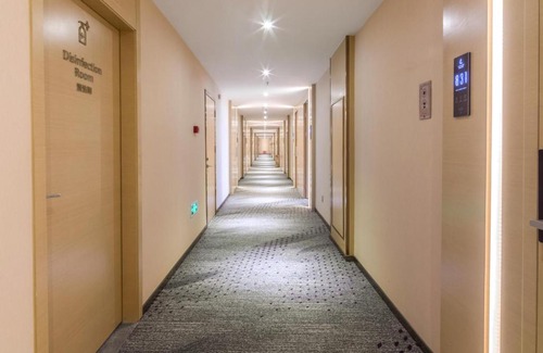 Changsha County Hotel | Lavande Hotel Changsha Xingsha Center