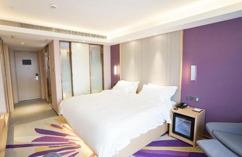 Jingmen Hotel | Lavande Hotel Jingmen Planet World City