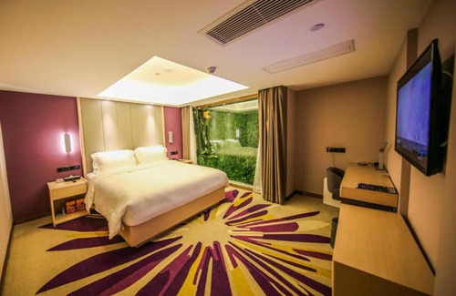 Qingshan Hotel | Lavande Hotel Wuhan Qingshan Zhongyuan Square