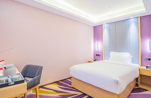 Duanzhou Qu Hotel | Lavande Hotel Zhaoqing Qixingyan Scenic Spot Yihua International Square