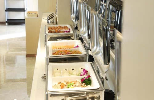 Buji Hotel | LAVANDE HOTELS SHENZHEN NORTH STATION LONGHUA FOXCONN HEADQUARTERS