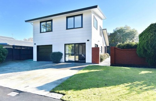 Burnside House | Lavandula 3-Spacious 3 bedroom house