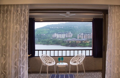 Lavasa Apartment | Lavasa's luxurious lake view