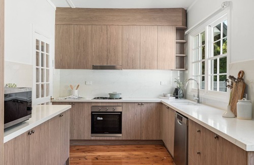 Alpine Cottage | Lavender Cottage, Alpine, Southern Highlands