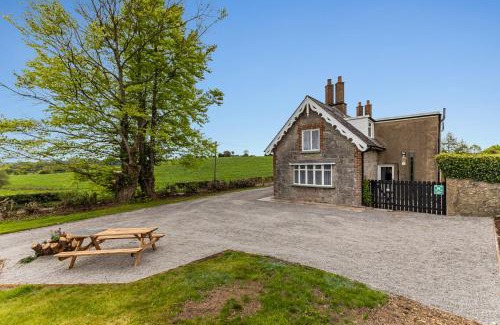 Dungannon House | Lavender Cottage