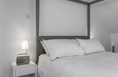 Dungannon House | Lavender Cottage
