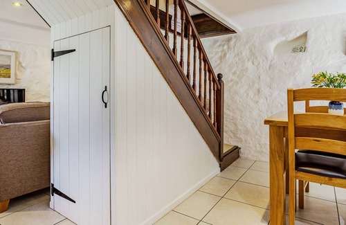 Lower Trengale Cottage | LAVENDER COTTAGE, pet friendly, with open fire in Bodmin Moor