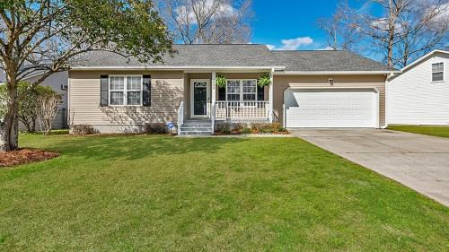 North Charleston House | Lavender Escape, Near The Airport & Restaurants