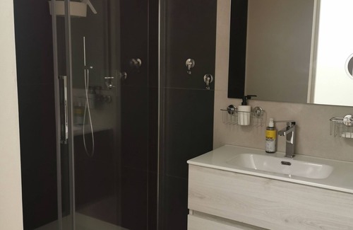 Sarnonico Bed & Breakfast | Lavender House Small apartment made from an old village house