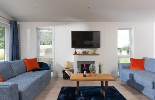 Lifton House | Lavender Lodge, 8 Roadford Lake Lodges
