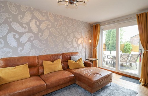 Edwinstowe House | Lavender Lodge