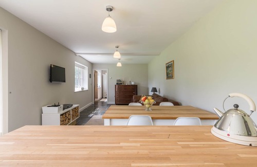 Hanmer House | Lavender Lodge, Warwickshire, United Kingdom