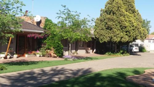 Vryburg House | Lavender Lodge