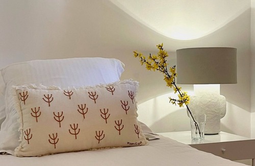 Cereste Other | Lavender, Luberon view, pool, air-conditioning : Villa Mas des Lavandes 2 BR. 4*