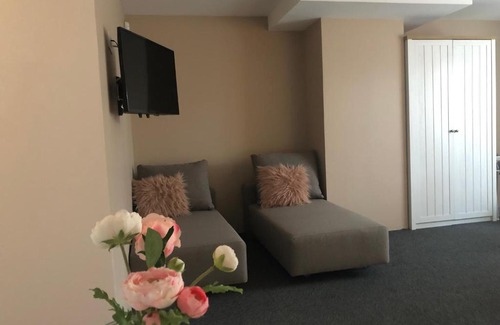 Pernik Apartment | Lavender Suite