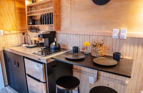 Chester Ski Chalet | Lavender Suite - The Dordean Suites of Chester