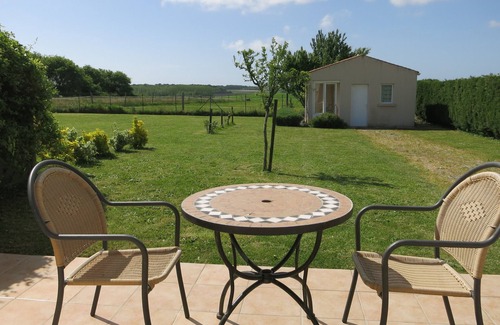Etaules House | Lavender View is a cosy cottage for 2 with far reaching views