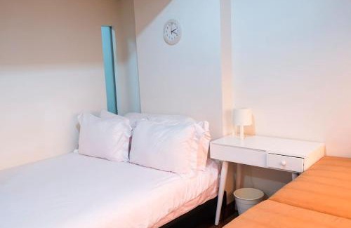 Catur Tunggal Apartment | Lavenderbnb 1 at Uttara The Icon Apartment
