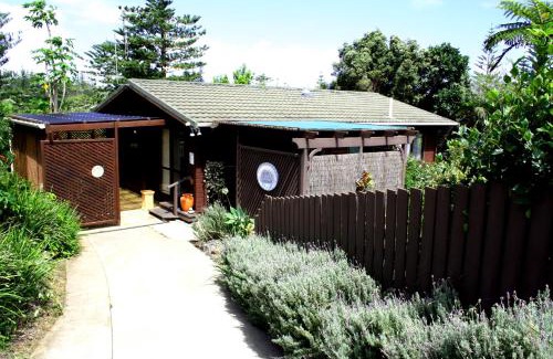 Norfolk Island House | Lavendula Garden Cottage