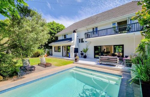 Rondebosch House | Lavenham 5 Bedroom, Rondebosch