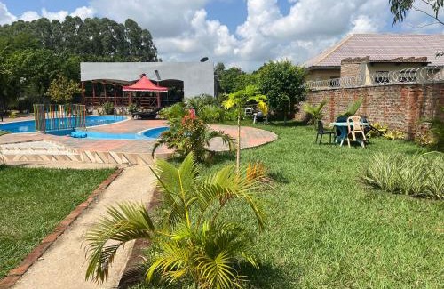 Adjumani Hotel | Lavic Country Resort Adjumani