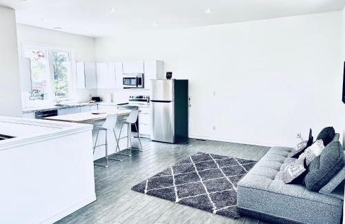 London House | LaVida Exclusive Guest House (Rm #3)