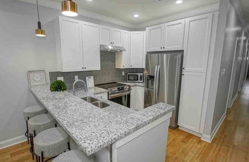 Hoffman Triangle House | LaVie est Belle - Life is Beautiful -Uptown