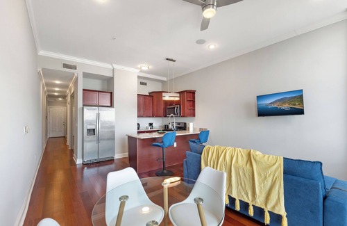 Poplar Apartment | Lavish 1BR w/Pool & Gym Access