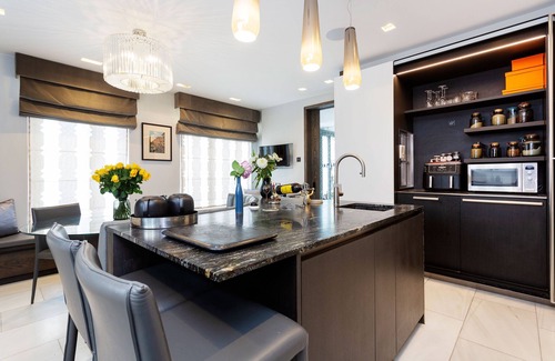 South Kensington House | Lavish and Luxe, by Veeve