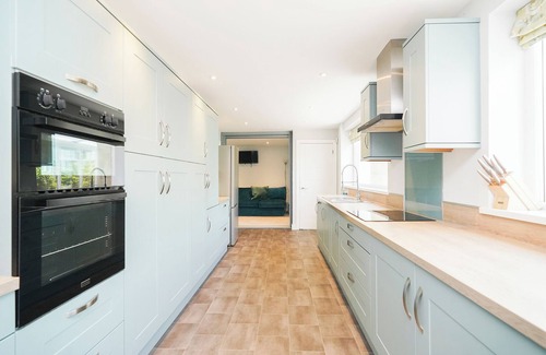 Ridgeway House | Lavish celebrations - Pool, HotTub, Bar & Sauna