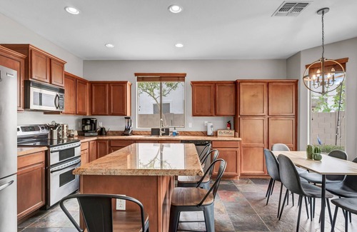 Foothills Reserve House | Lavish Desert Escape w/Game Room, Private Pool, Bikes & More - Sleeps 12