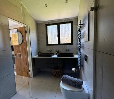 Bridport Ski Chalet | Lavish Dorset countryside retreat