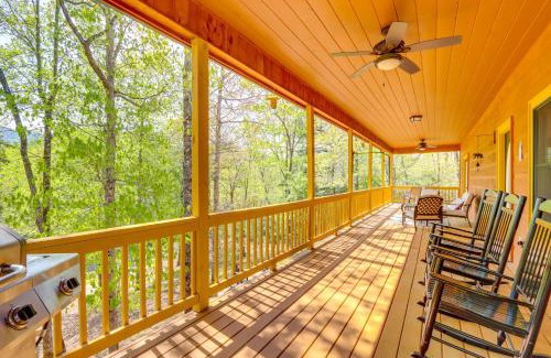 Hiawassee House | Lavish Hiawassee Cabin - Great for Families!