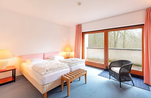 Fauvillers House | Lavish Holiday Home in Fauvillers with Garden