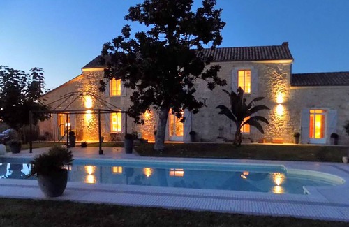 Sallebruneau House | Lavish Holiday Home in Frontenac with Private Pool & Garden