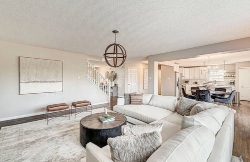 Noblesville House | Lavish HUGE Noblesville/Carmel adjacent home!