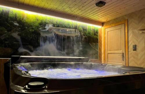 Stare Sady House | Lawendowy Zakątek Domek Całoroczny z Jacuzzi i Sauną