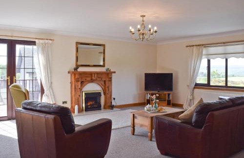 Bonnybridge House | Lawford Lodge