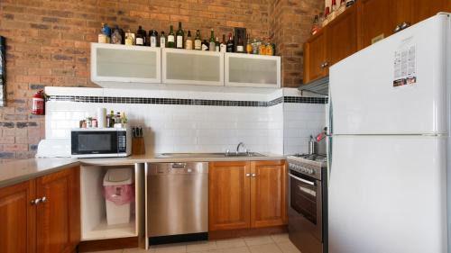 Hotham Heights Apartment | Lawlers 45