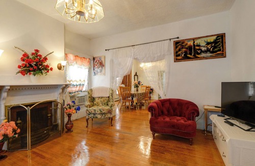 Lawrence Apartment | Lawrence Retreat - 10 Mi to Canobie Lake Park