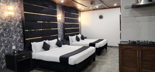 Lahore Hotel | Lawrence View Hotel, Lahore