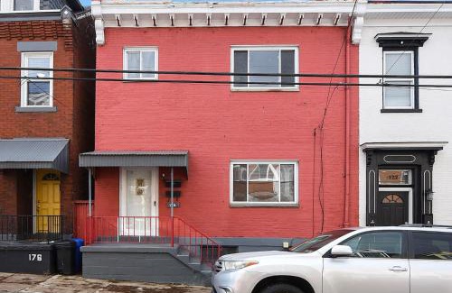 Lawrenceville Apartment | Lawrenceville Charm Free Park