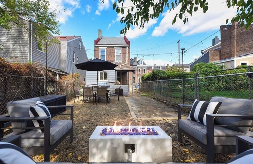 Lawrenceville House | Lawrenceville Gem: 2 Kings & Cozy Yard