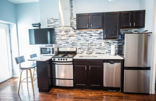Pittsburgh Apartment | Lawrenceville Suites